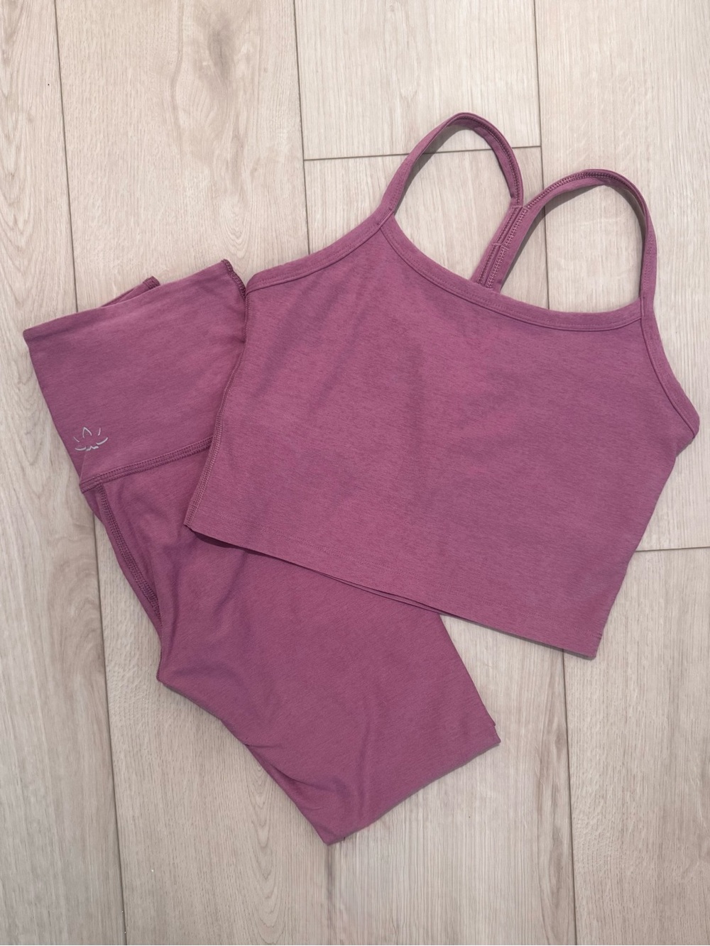 Beyond Yoga Spacedye Slim Racerback Cropped Tank & Midi Leggings Full Set - Picture 2 of 8